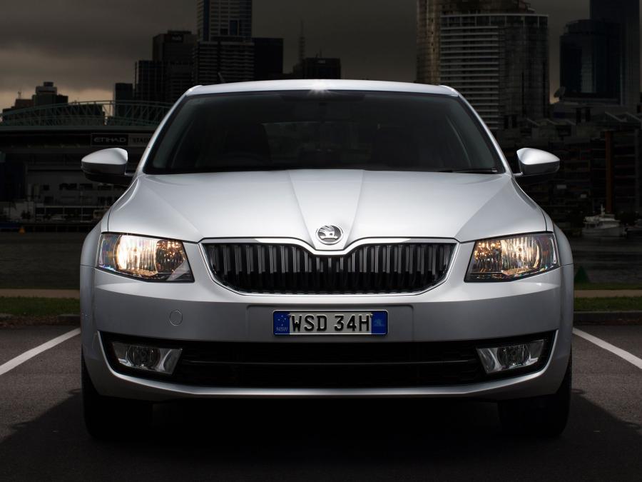  Skoda Octavia 2013 года  (AU) (фото 10 из 16)